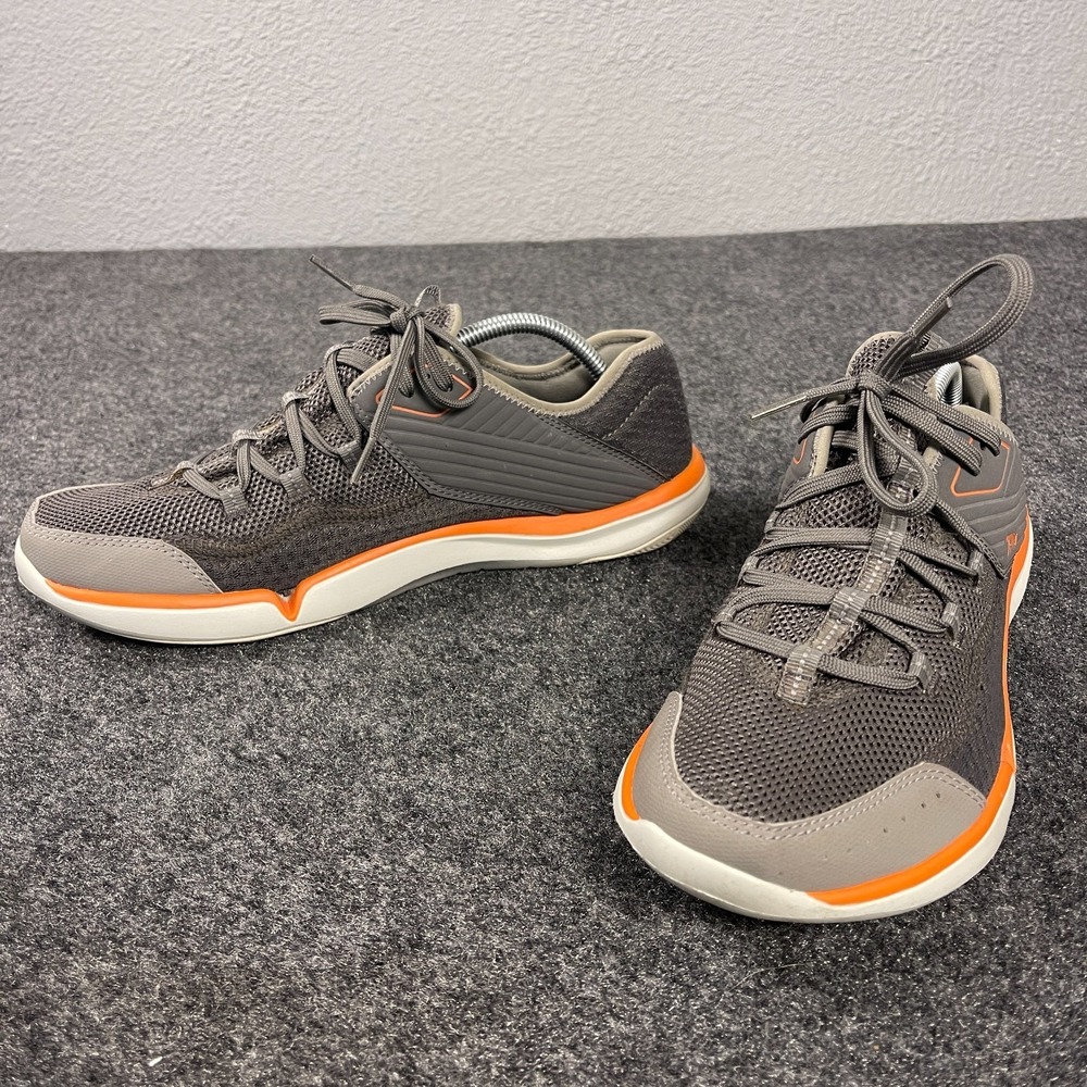 Teva Lightweight Athletic/ Running/Hiking Shoes Men's Size 10.5 Gray Sneakers